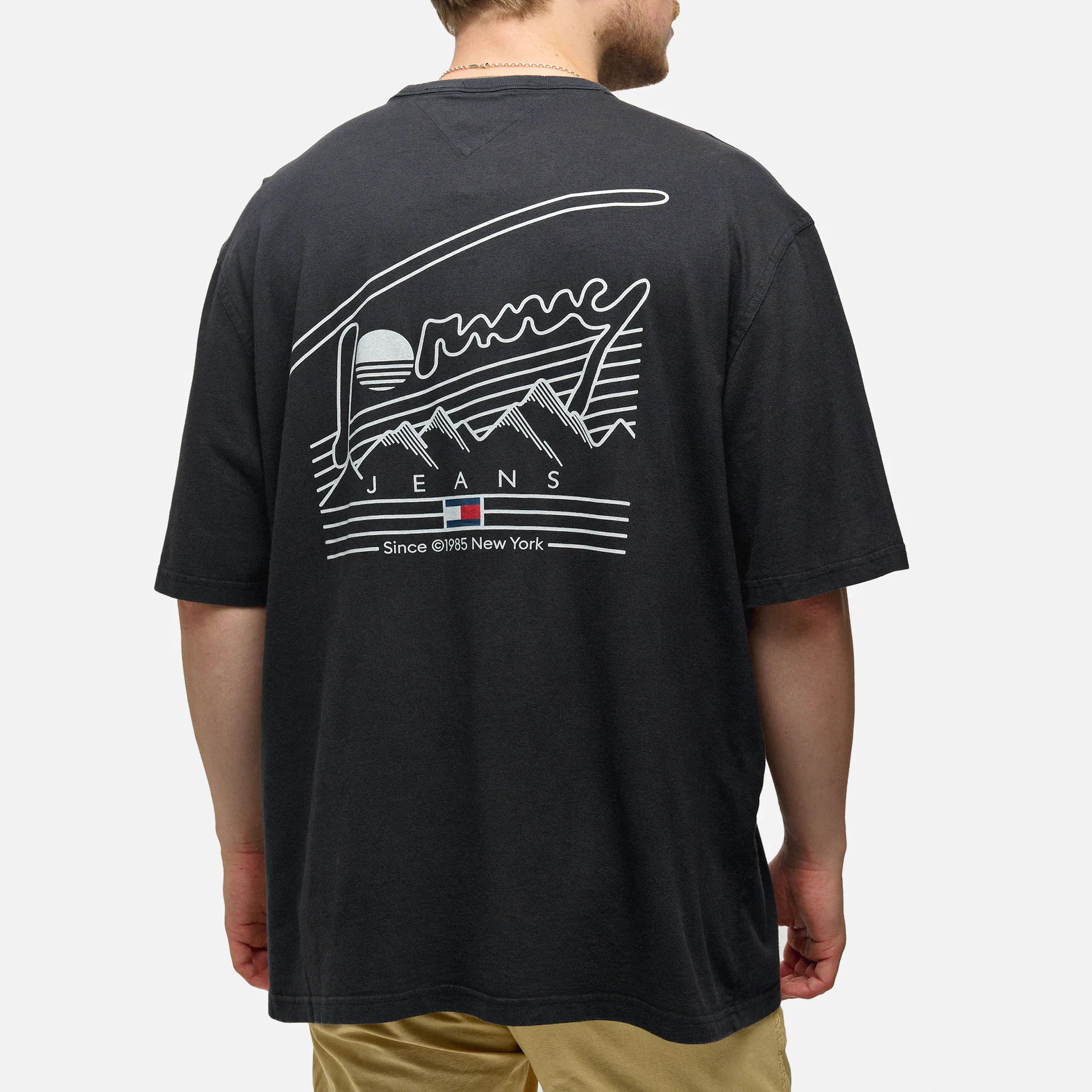 Tommy Jeans Oversized Vintage Explorer 1 T-Shirt Black