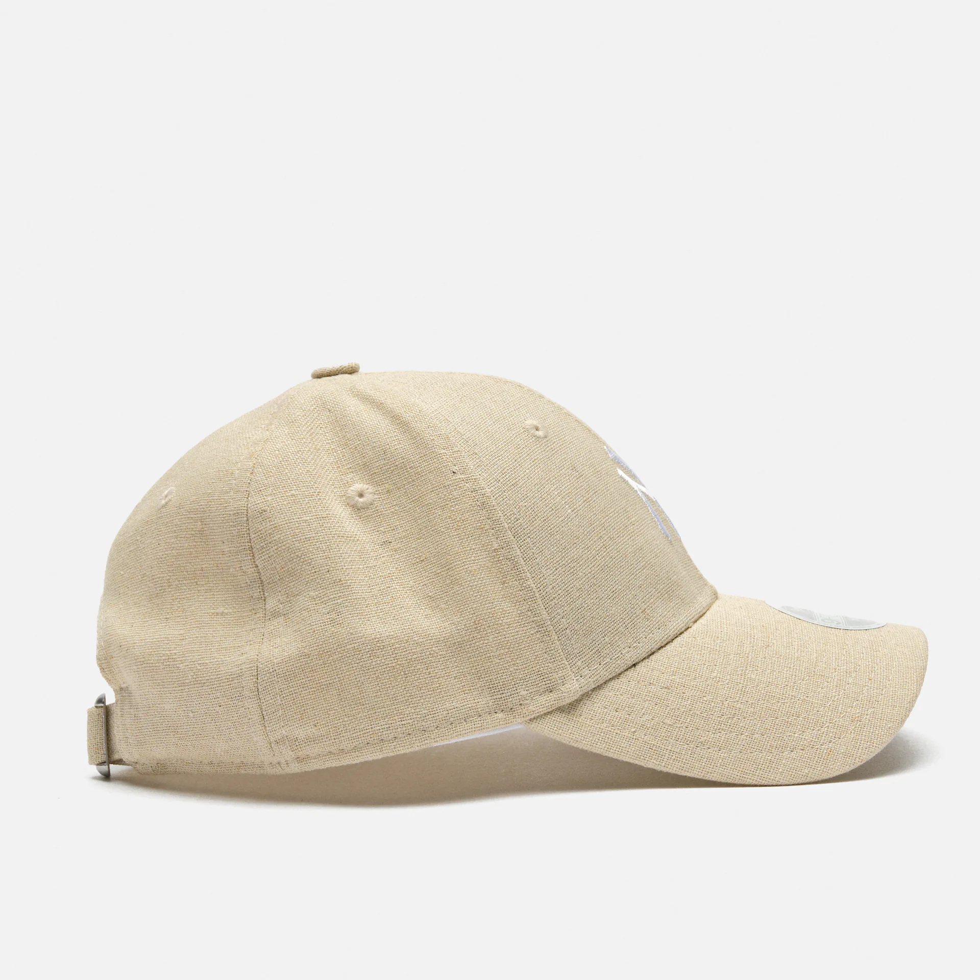 New Era NY Yankees Women Linen 9Forty Strapback Cap Beige