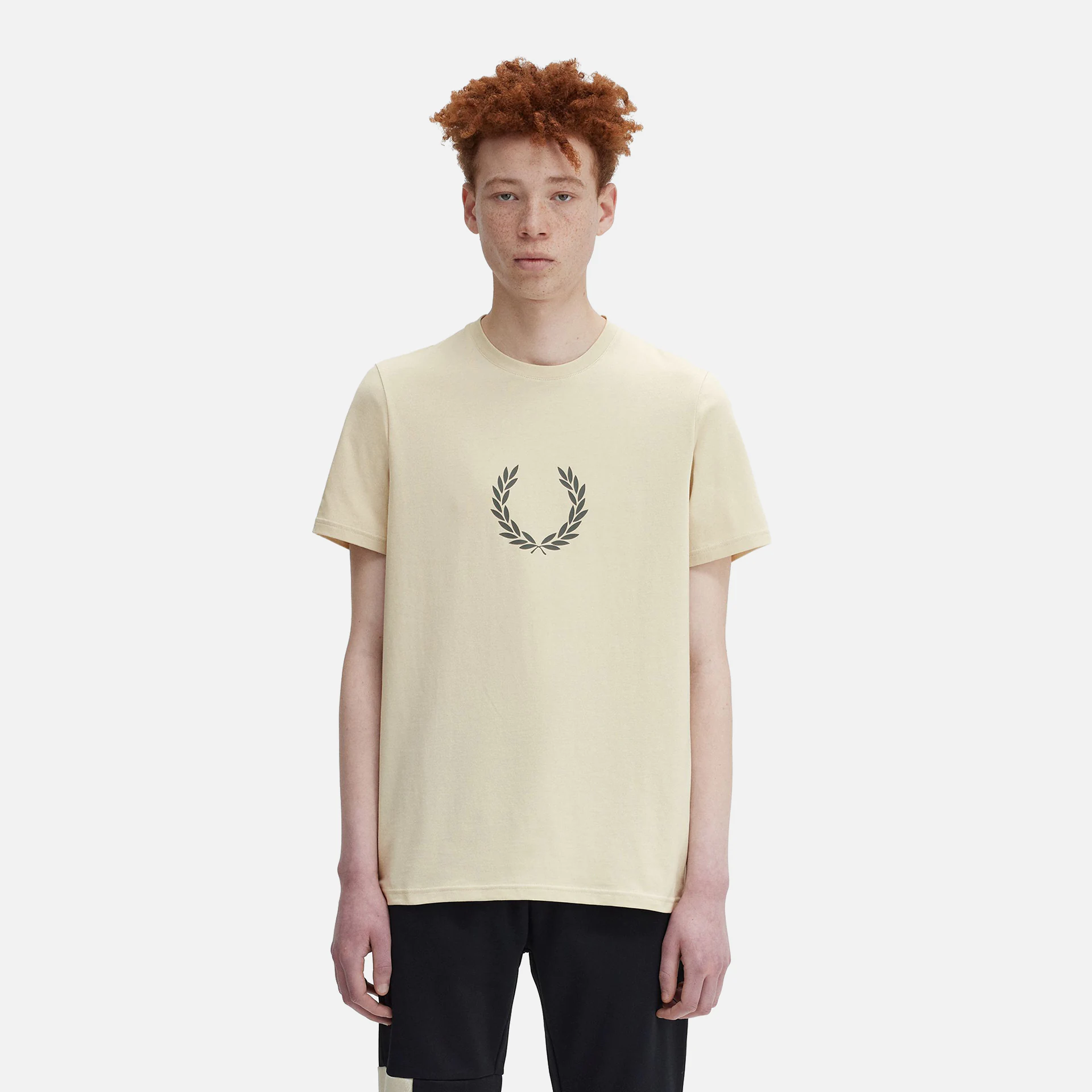 Fred Perry Laurel Wreath Graphic T-Shirt Oatmeal
