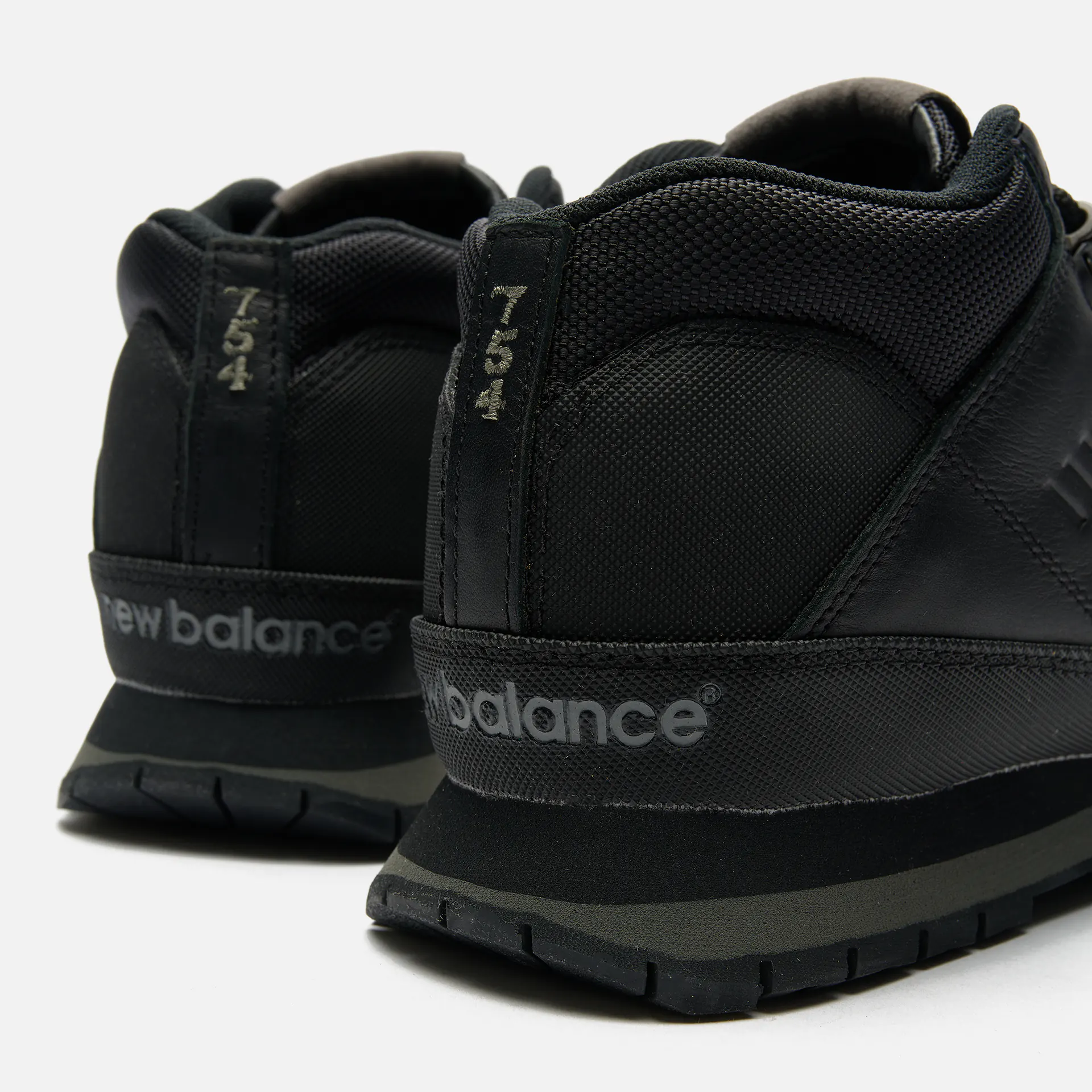 New Balance H754LLK Boots Schwarz